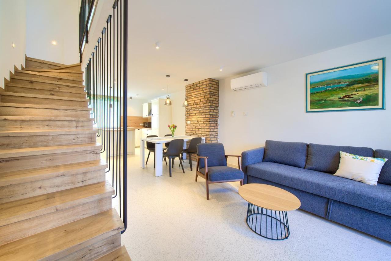 Apartman Placa Нивице Екстериор снимка