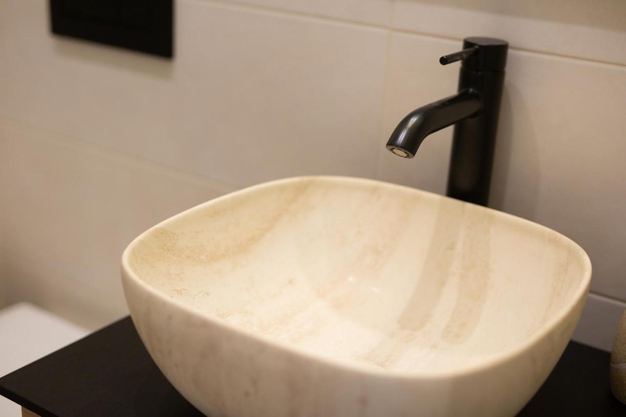 Apartman Placa Нивице Екстериор снимка
