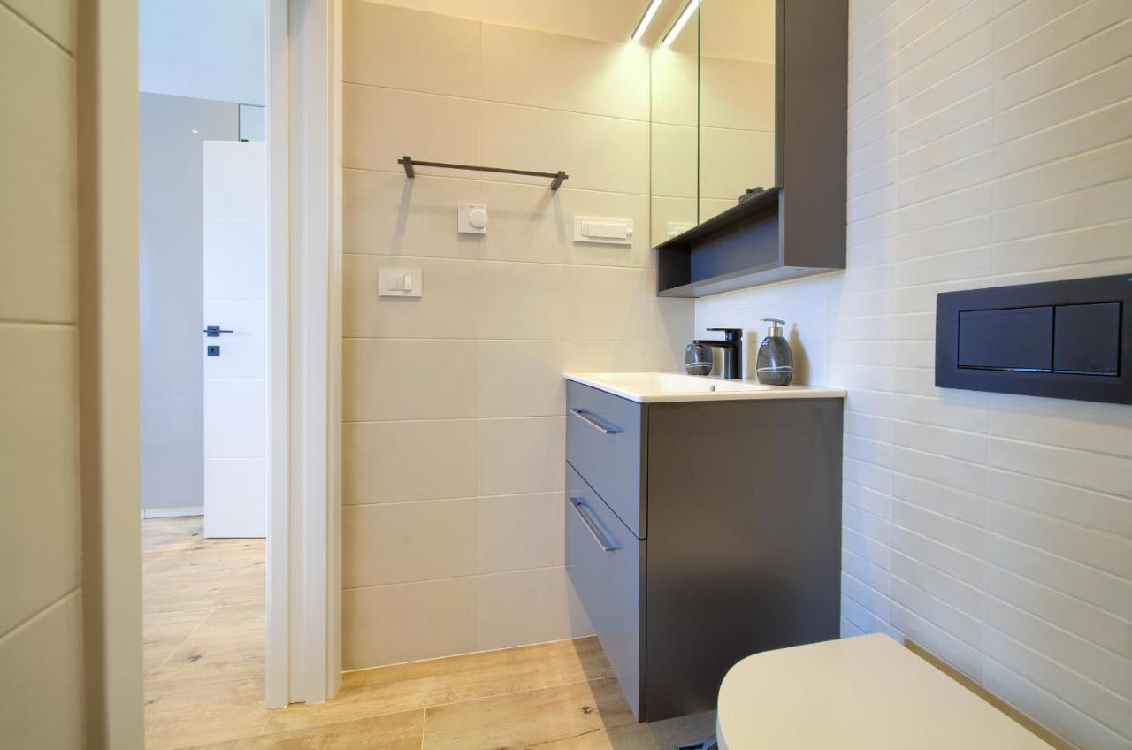 Apartman Placa Нивице Екстериор снимка