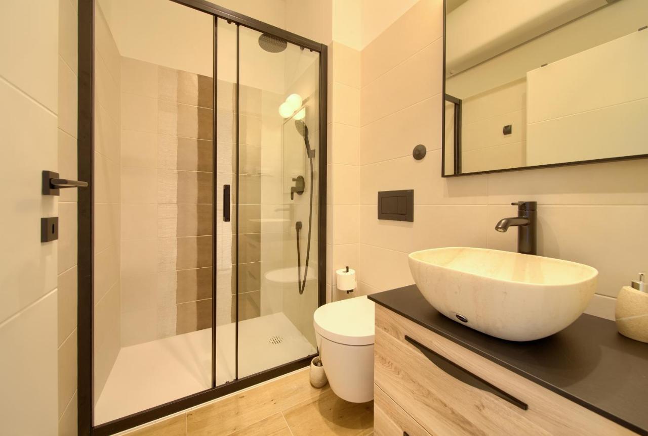 Apartman Placa Нивице Екстериор снимка